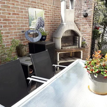 Near Centre Of * Petten