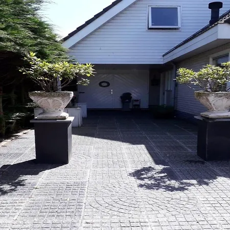 Spacious In * Petten