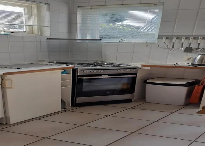 Сasa de vacaciones Near Centre Of *