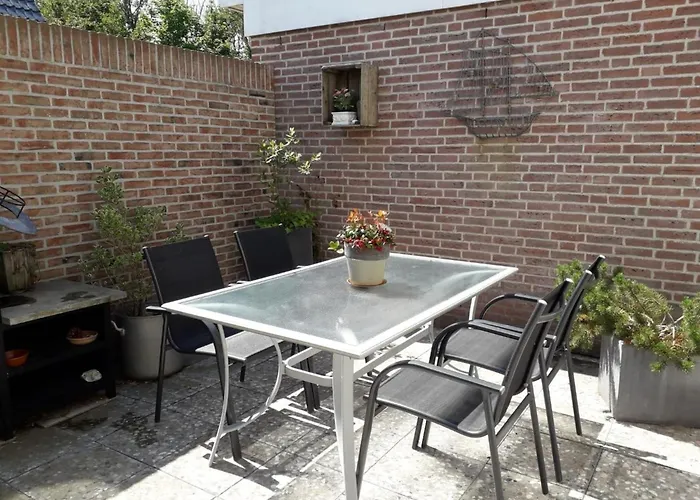 Near Centre Of * Petten